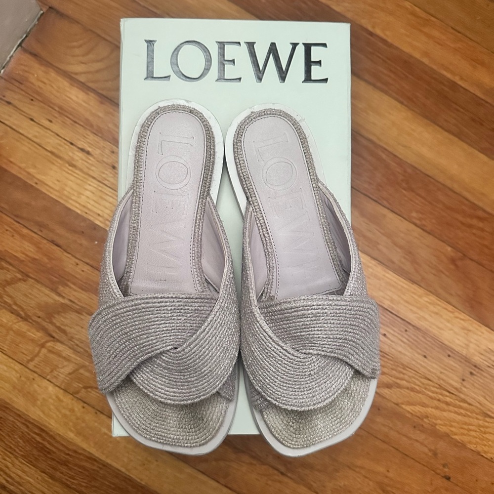 LOEWE Lilac Petal Slides